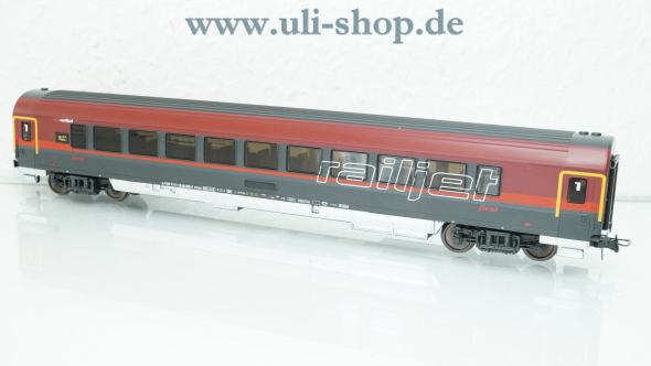 PIKO H0 57642 Personenwagen Gleichstrom Galeriebild - zum Vergrößern bitte auf das Bild klicken