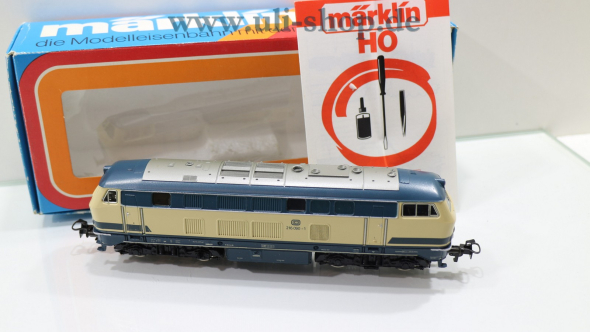 Märklin H0 3074 Diesellok Wechselstrom analog Galeriebild - zum Vergrößern bitte auf das Bild klicken