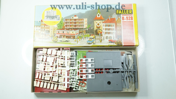 Faller H0 B-928 Modellhaus Galeriebild - zum Vergrößern bitte auf das Bild klicken