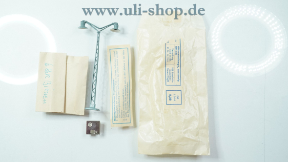 VEB Eisenbahn Modellbau H0 5457130/143/00009 Lampe Galeriebild - zum Vergrößern bitte auf das Bild klicken