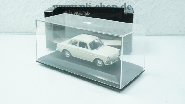 Minichamps H0 430 055302 Modellauto Galeriebild - zum Vergrößern bitte auf das Bild klicken