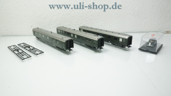TRIX H0 23352 Wagenpackung Adenauer Zug wenig bespielt/gebraucht Gleichstrom OVP