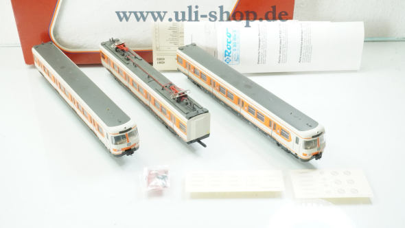 Roco H0 43001 Triebwagen Gleichstrom analog Galeriebild - zum Vergrößern bitte auf das Bild klicken