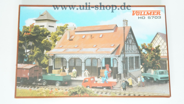Vollmer H0 5703 Modellhaus Galeriebild - zum Vergrößern bitte auf das Bild klicken