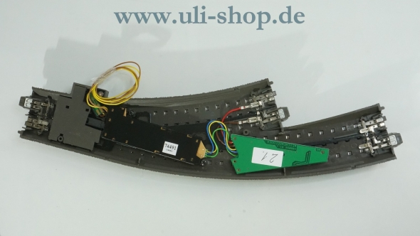 Märklin H0 24672 C-Gleis Bogenweiche rechts voll ausgerüstet geprüft wenig gebraucht ohne OVP :-)