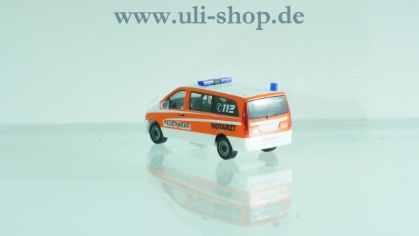 Herpa H0 Modellauto Feuerwehr Notarzt MB Vito bespielter Zustand ohne OVP