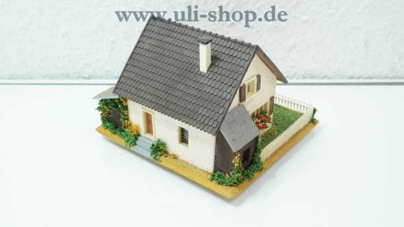 Faller H0 272 Modellhaus Galeriebild - zum Vergrößern bitte auf das Bild klicken